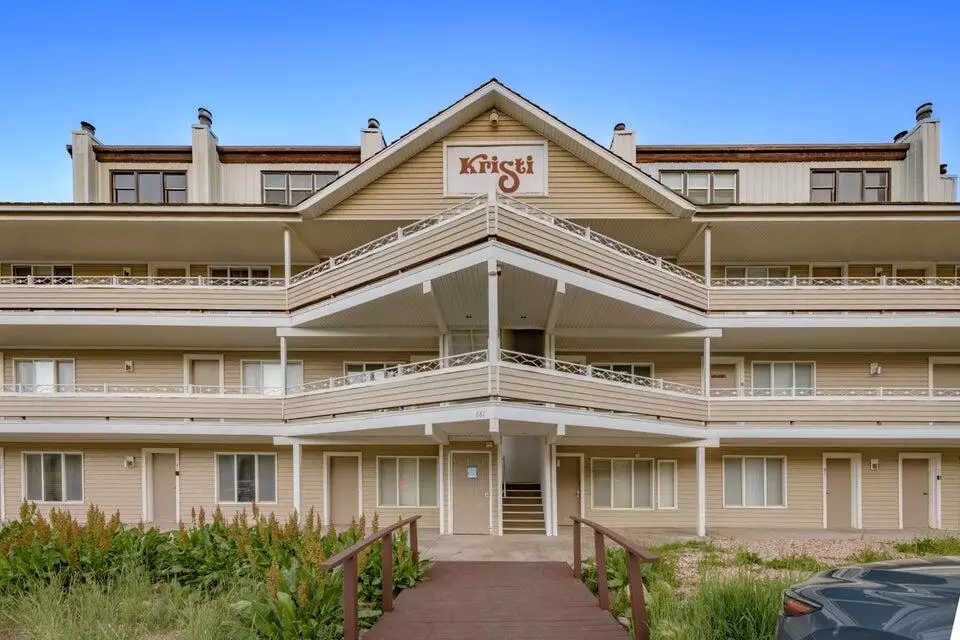 Brian Head, UT 84719,681 S Hwy 143 ##1G