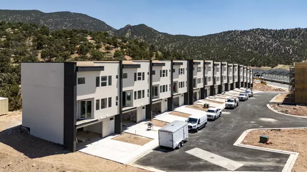 Cedar City, UT 84721,665 E 2015 N Fiddler Cove #DEVELOPED 8 Plex Pads