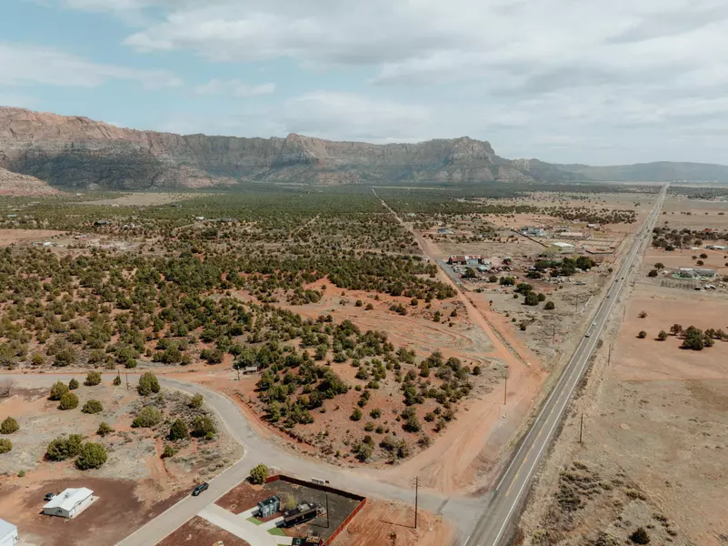 1933 S Canyon Drive, Apple Valley, UT 84737