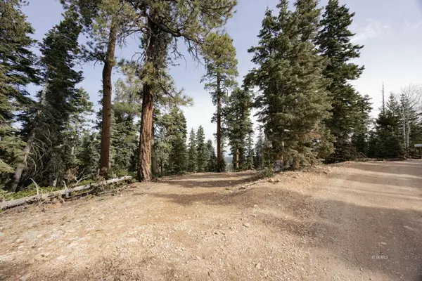 Duck Creek Village, UT 84762,1120/1110 W Strawberry Point RD