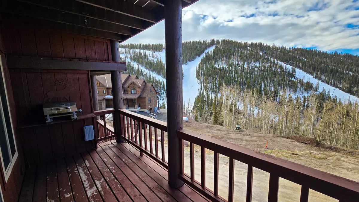 Beaver, UT 84713,150 S WEST VILLAGE CIR #28-E