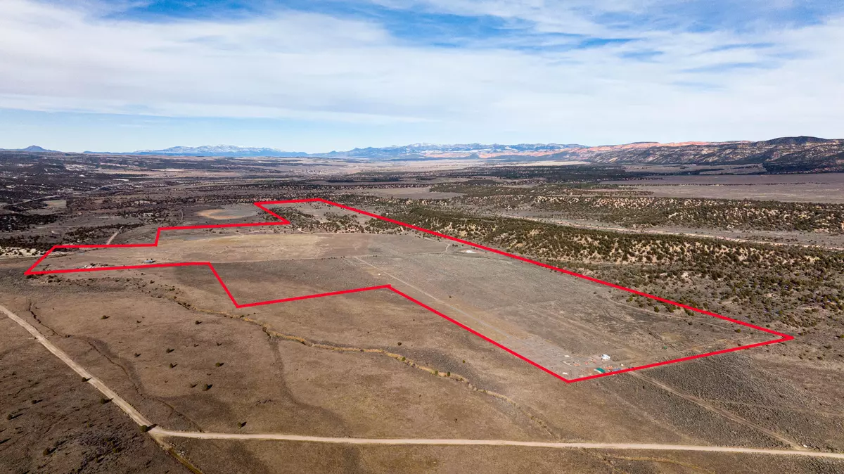 Hatch, UT 84735,1300 W Cherokee Springs RD