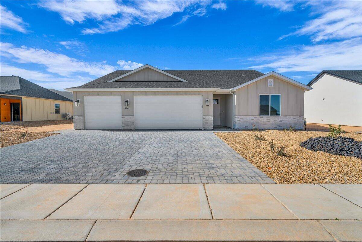Enoch, UT 84721,920 E Winchester DR