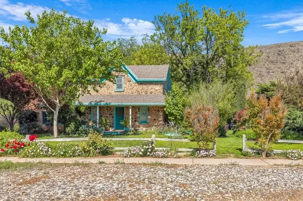 10 N ASH CREEK DR, Toquerville, UT 84774