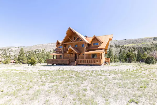 Hatch, UT 84735,4855 W High Country DR