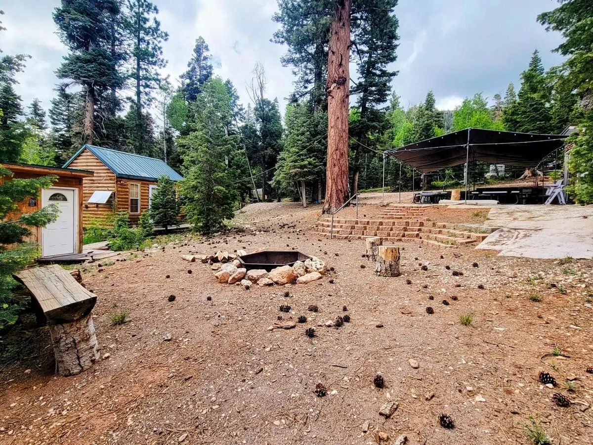 Duck Creek Village, UT 84762,5470 W Berry Loop