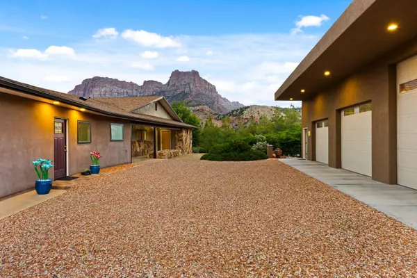Springdale, UT 84767,34 VALLEY View DR