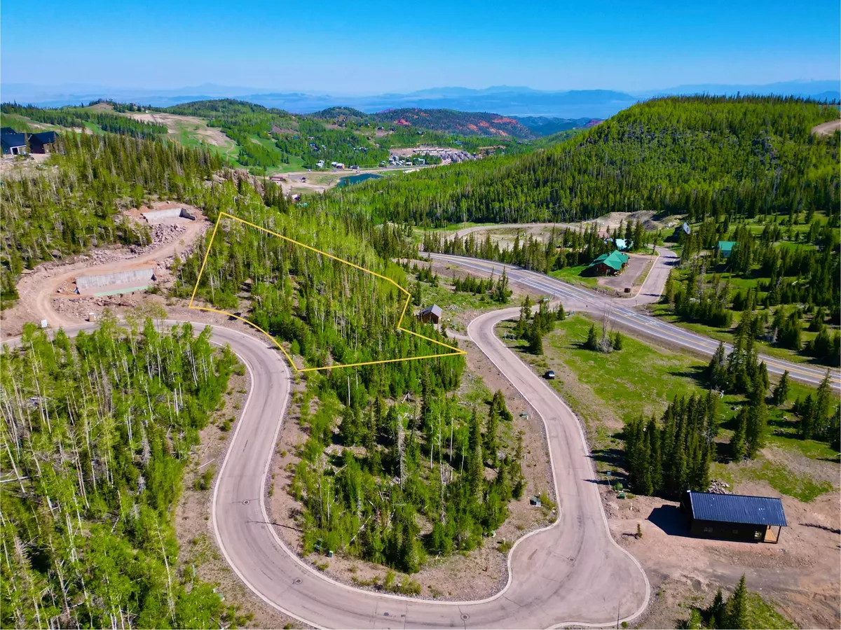 Brian Head, UT 84719,176 W Zion View DR