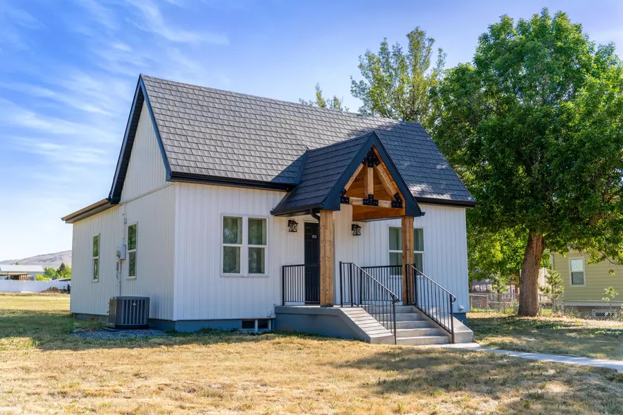 460 W Center ST, Fountain Green, UT 84632