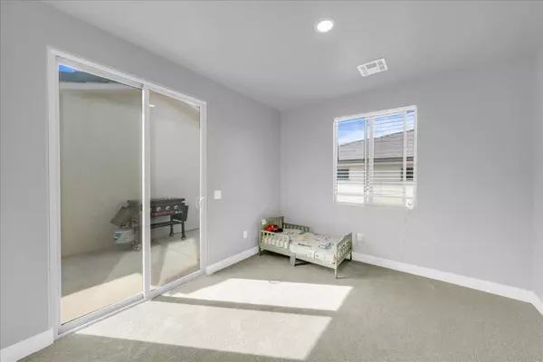 St George, UT 84790,3121 E FUCHSIA DR