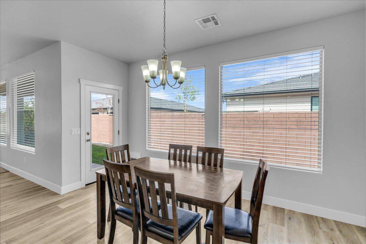 St George, UT 84790,3121 E FUCHSIA DR