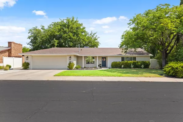 2598 W Crestview DR, Santa Clara, UT 84765