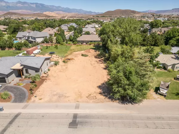 Hurricane, UT 84737,974 W 400 S