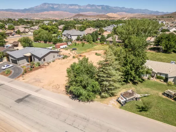 Hurricane, UT 84737,974 W 400 S