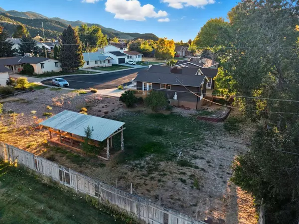 Parowan, UT 84761,495 E 125 S