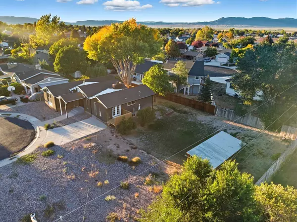 Parowan, UT 84761,495 E 125 S
