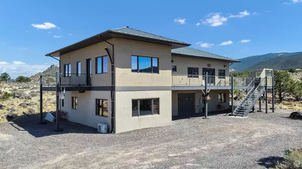 Teasdale, UT 84773,900 & 938 S 1800 E