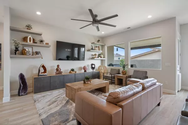 Hurricane, UT 84737,3027 W 700 N