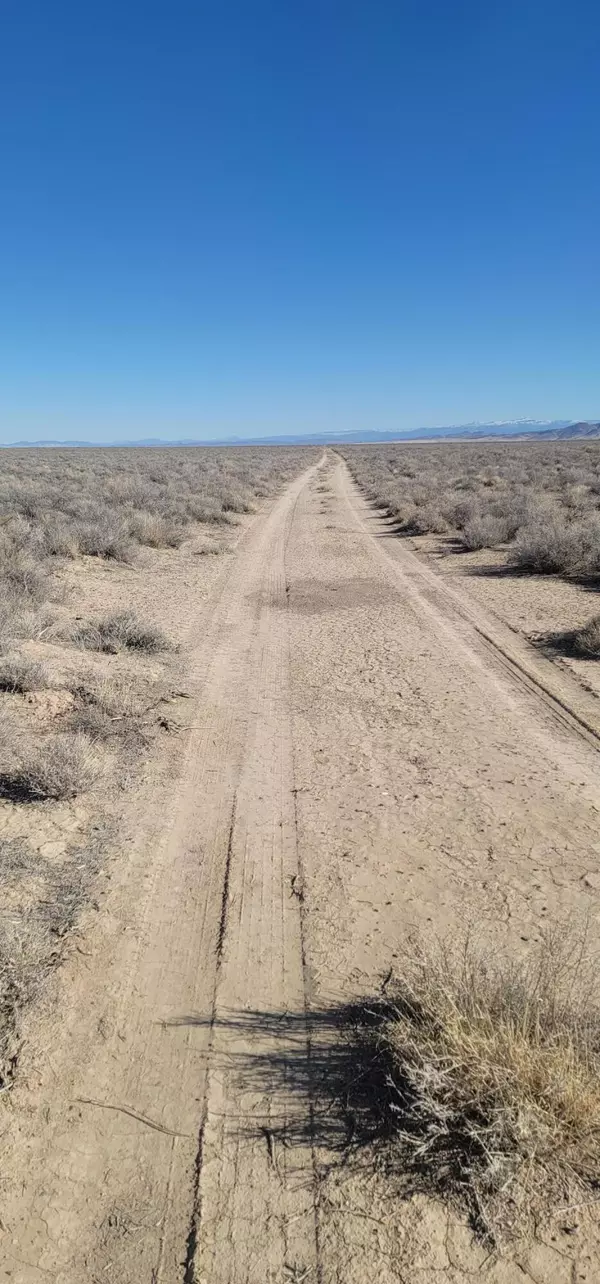 Beryl, UT 84714,20 Ac Sec 25 #0373560 w/ .50 ac ft w