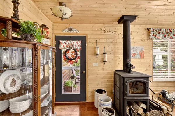 Panguitch, UT 84759,365 Circle DR