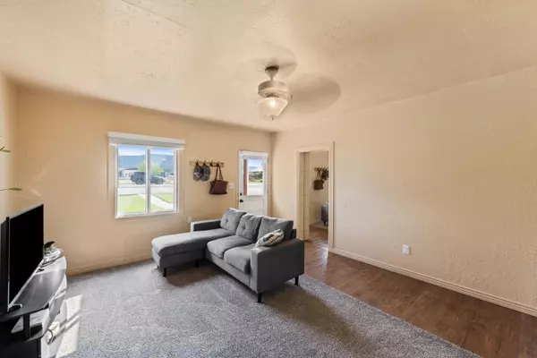 Beaver, UT 84713,40 S 400 E ST