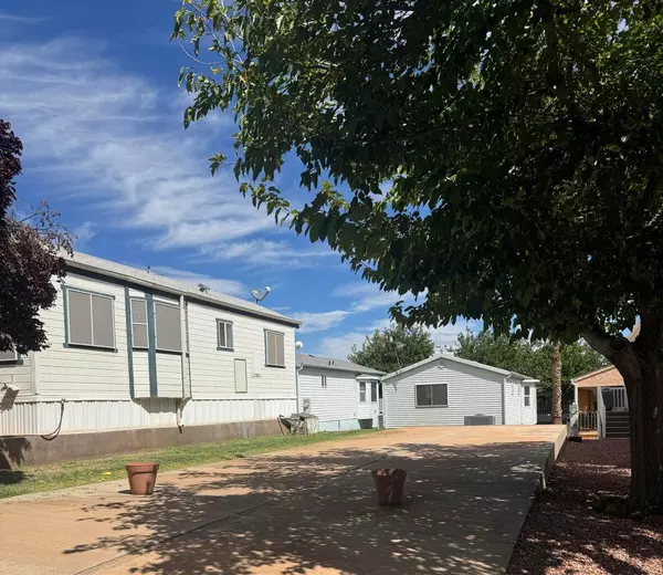 Washington, UT 84780,1150 W Red Hills Pkwy ##168