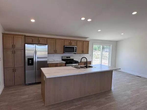 Enoch, UT 84721,4132 N 350 W