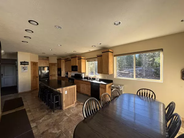 Brian Head, UT 84719,1025 E Ridge Top #CBMHS unit B blk A lot 8