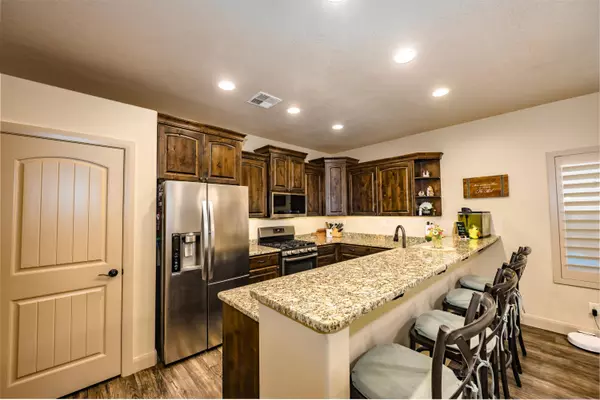 Hurricane, UT 84737,2422 S 675 W