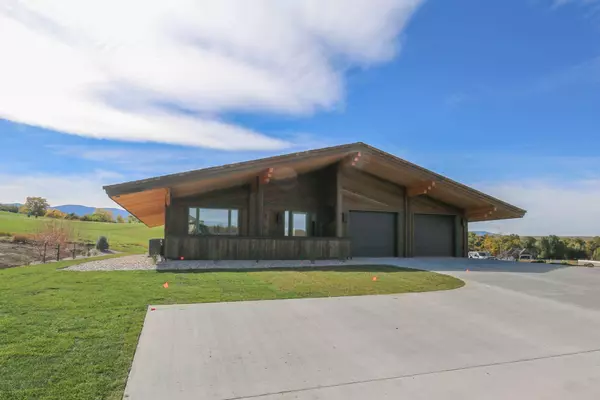 10 Donegal DR, Sheridan, WY 82801