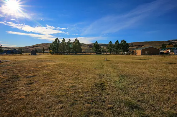 Banner, WY 82832,12 Helen LN