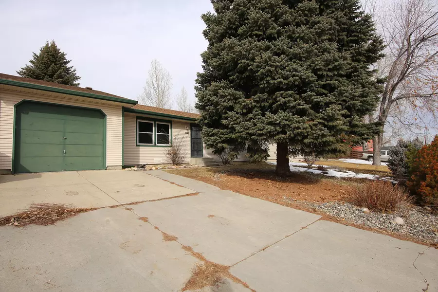 1546 North Heights RD, Sheridan, WY 82801