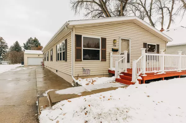 748 Loucks ST, Sheridan, WY 82801