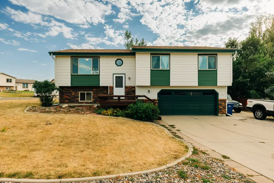 1679 North Heights DR, Sheridan, WY 82801