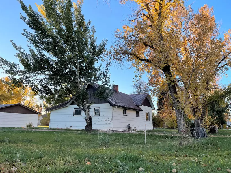 455 Hardin ST, Ranchester, WY 82839