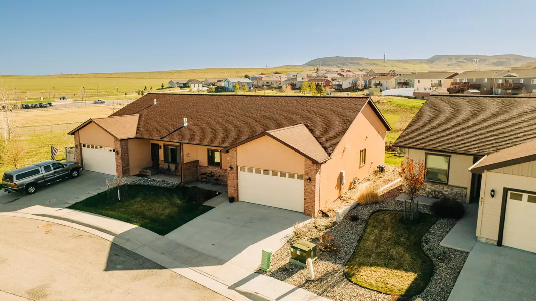 971 Pinyon PL, Sheridan, WY 82801