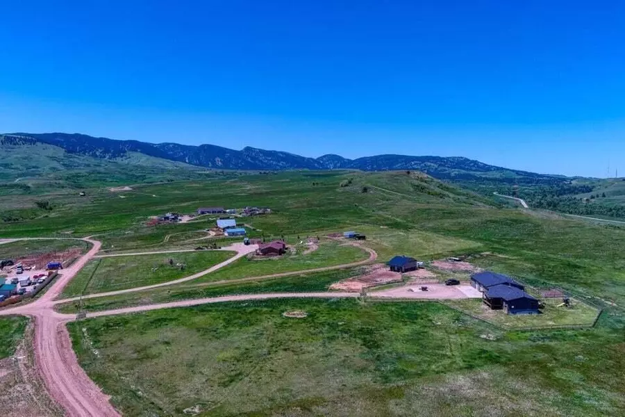 134 Warbonnet DR, Banner, WY 82832