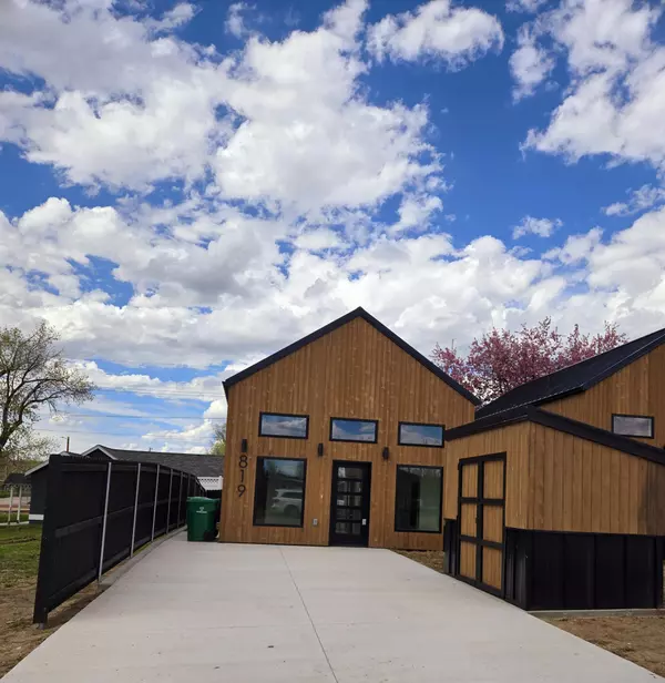 819 E Burkitt ST, Sheridan, WY 82801