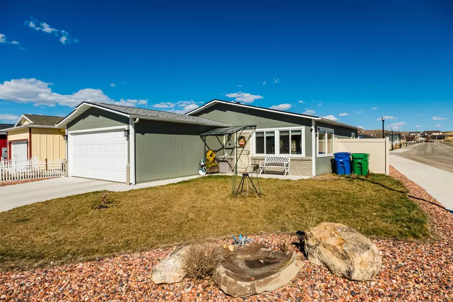 604 Clark CIR, Sheridan, WY 82801