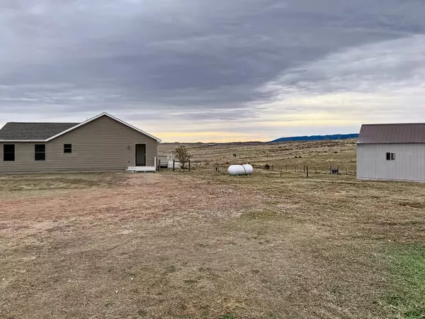 299 Trabing RD, Buffalo, WY 82834