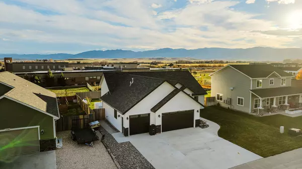 1332 Silverton DR, Ranchester, WY 82839