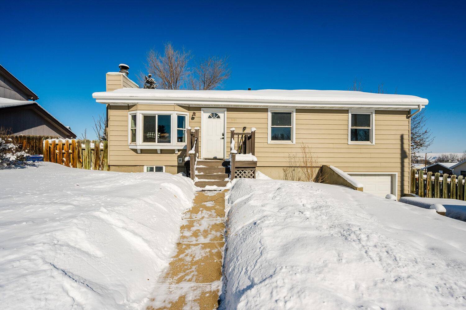 1491 North Heights LN, Sheridan, WY 82801