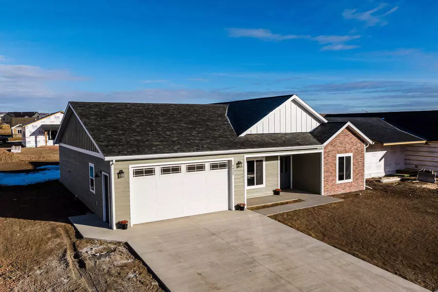 1427 Silverton DR, Ranchester, WY 82839