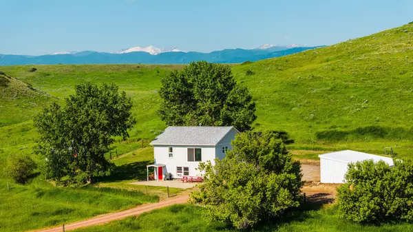 28 S Rail RD, Banner, WY 82832