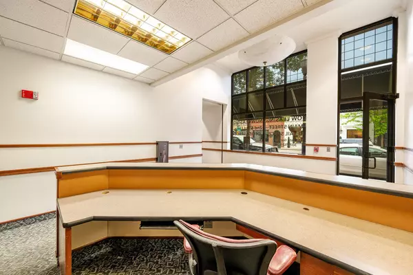 Sheridan, WY 82801,24 S Main ST