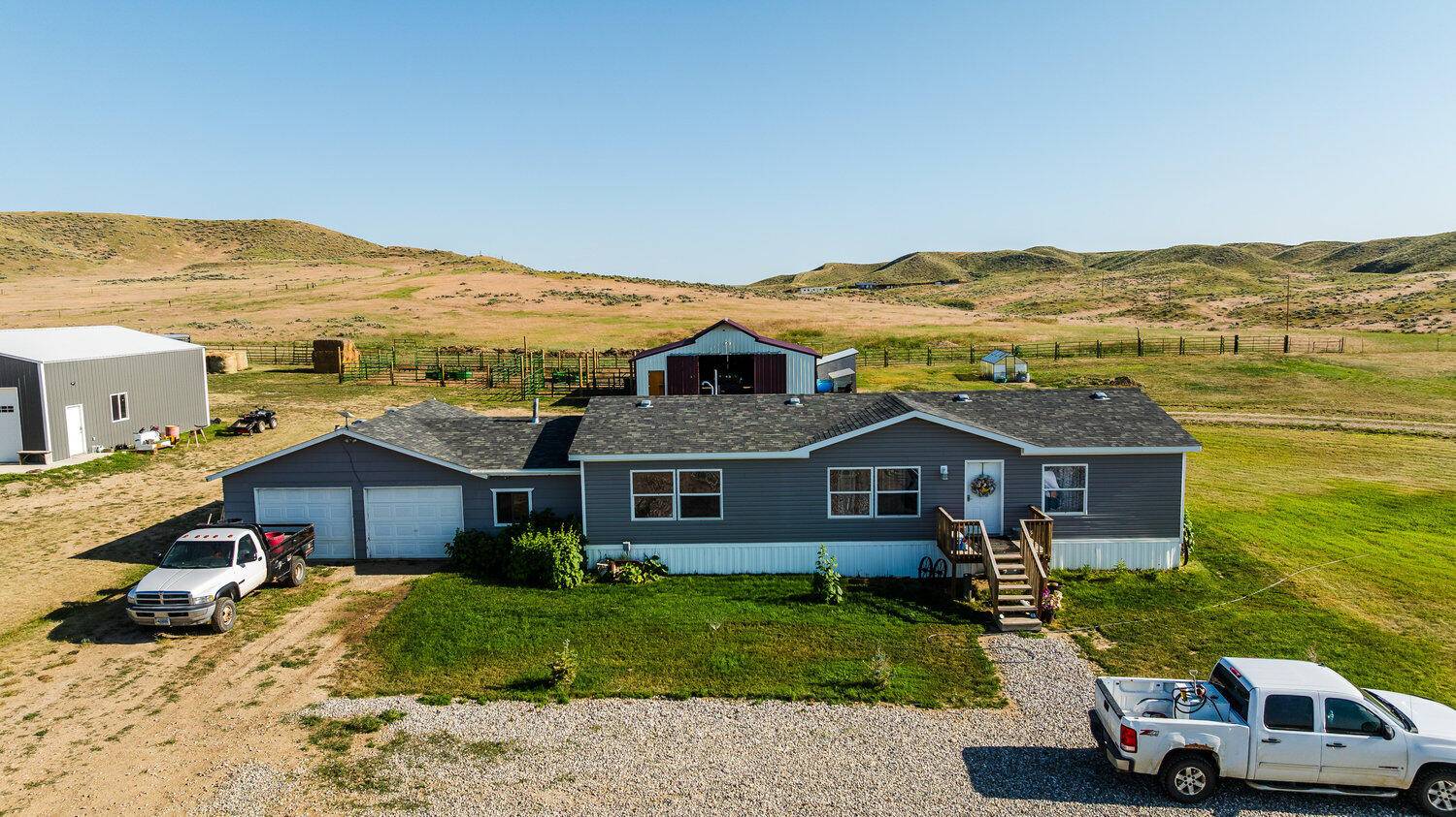 1336 Sussex RD, Kaycee, WY 82639