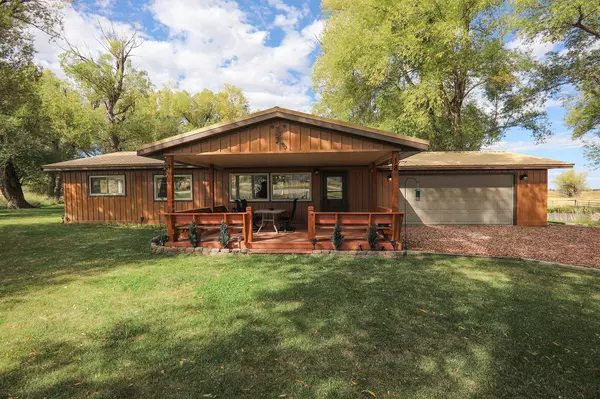 183/185 Bird Farm RD, Big Horn, WY 82833