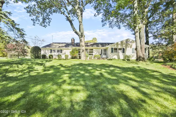 5 Choctaw LN, Greenwich, CT 06831