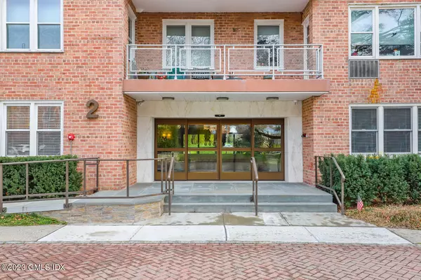 2 Putnam Hill #1C, Greenwich, CT 06830