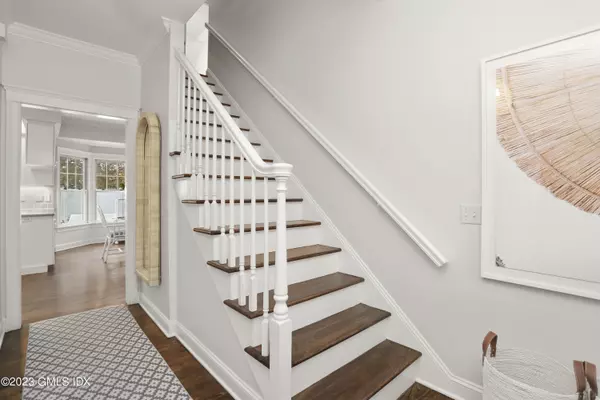 Darien, CT 06820,27A Middlesex RD